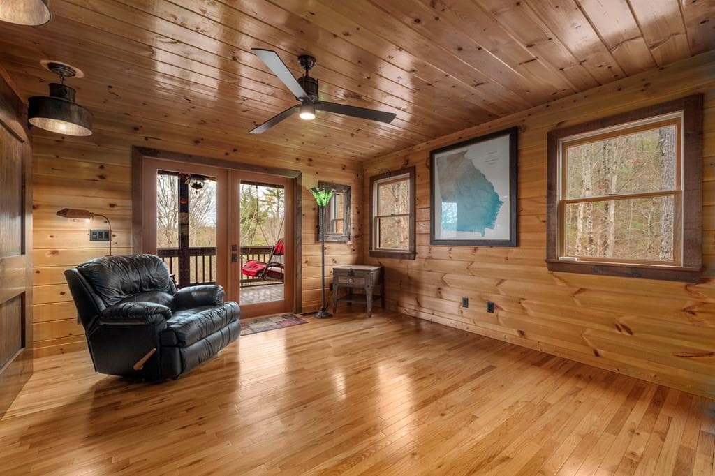 247 Toccoa Overlook Drive, Blue Ridge GA 30513 - Photo