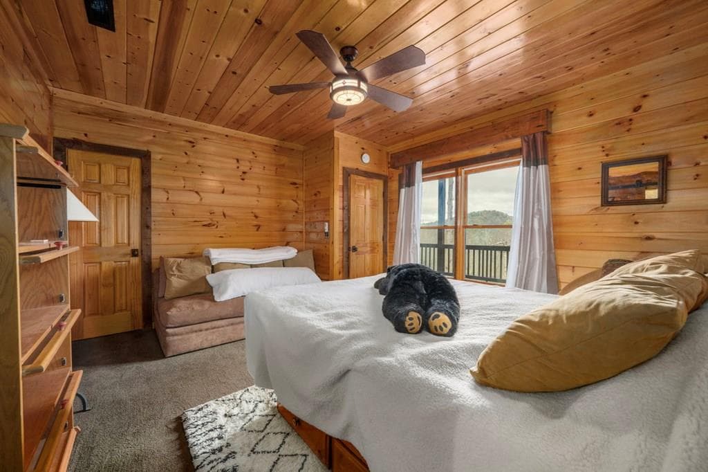 247 Toccoa Overlook Drive, Blue Ridge GA 30513 - Photo