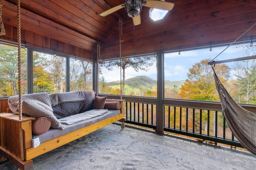 247 Toccoa Overlook Drive, Blue Ridge GA 30513 - Photo