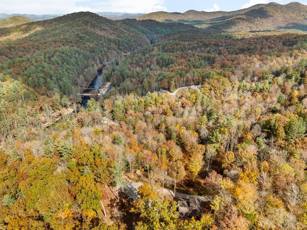 247 Toccoa Overlook Drive, Blue Ridge GA 30513 - Photo