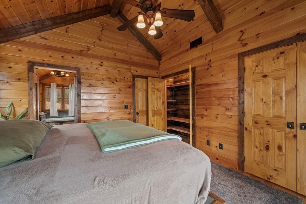 247 Toccoa Overlook Drive, Blue Ridge GA 30513 - Photo