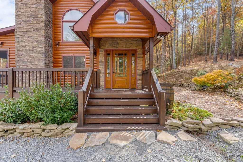 247 Toccoa Overlook Drive, Blue Ridge GA 30513 - Photo