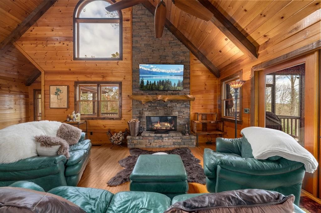 247 Toccoa Overlook Drive, Blue Ridge GA 30513 - Photo