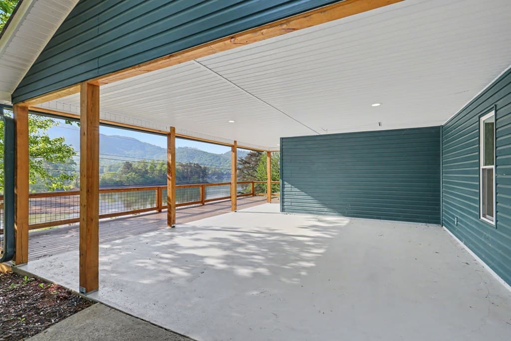 233 Bradshaw Road, Hiawassee GA 30546 - Photo