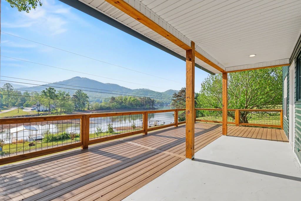 233 Bradshaw Road, Hiawassee GA 30546 - Photo