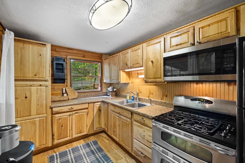 459 Mill Stone Mountain, Blue Ridge GA 30513 - Photo