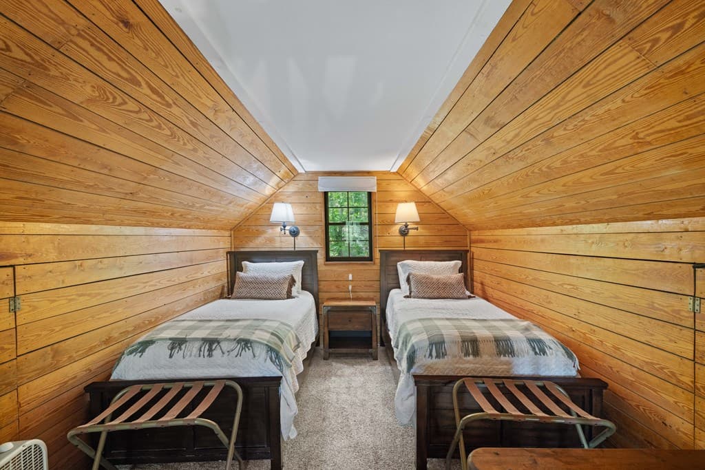 459 Mill Stone Mountain, Blue Ridge GA 30513 - Photo