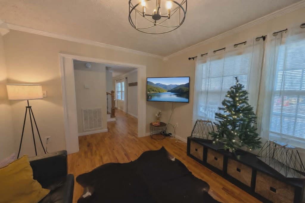 100 Windy Valley Lane, Blue Ridge GA 30513 - Photo