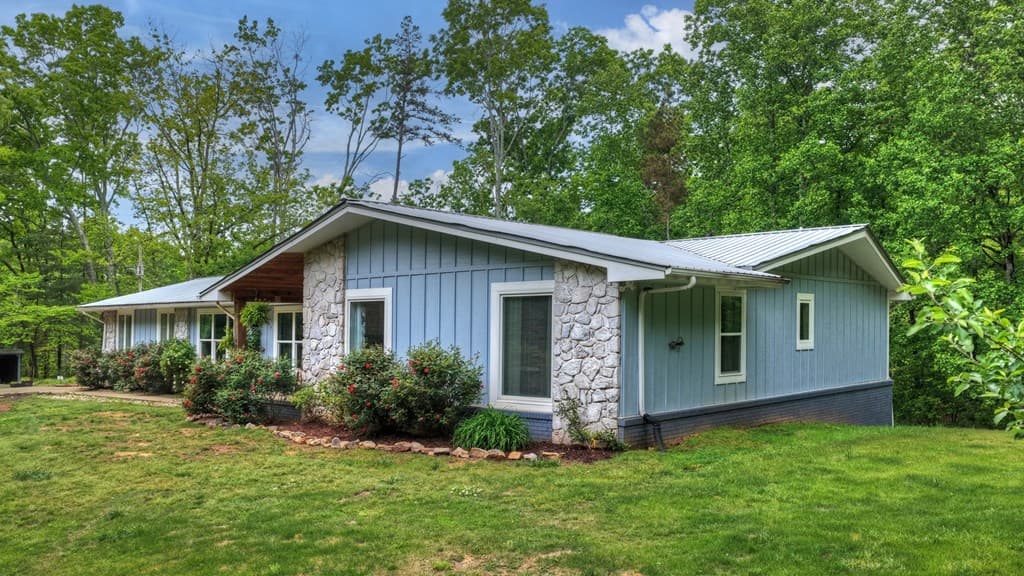5568 Hwy 382, Ellijay GA 30540 - Photo