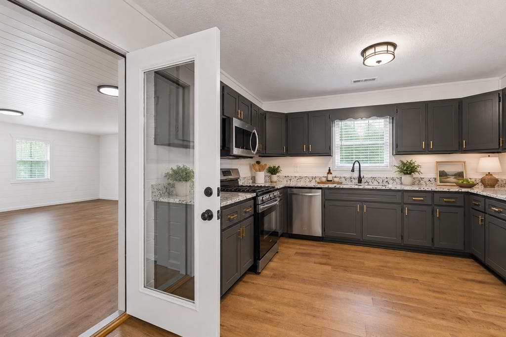 435 Dogwood Way, Blue Ridge GA 30513 - Photo