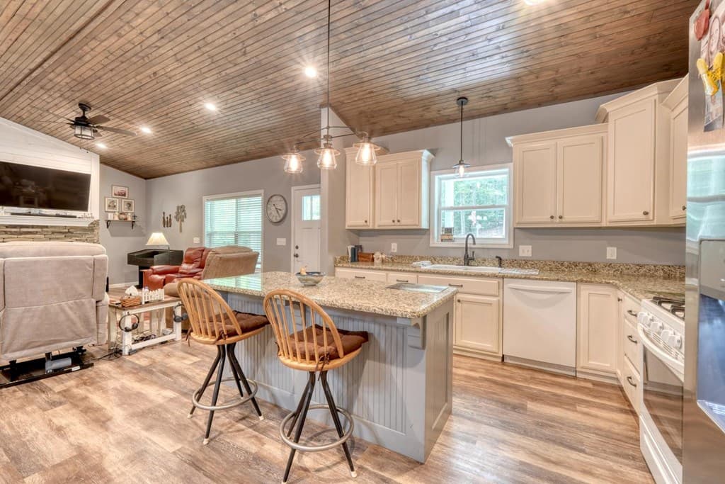 110 Hampton Road, Morganton GA 30560 - Photo