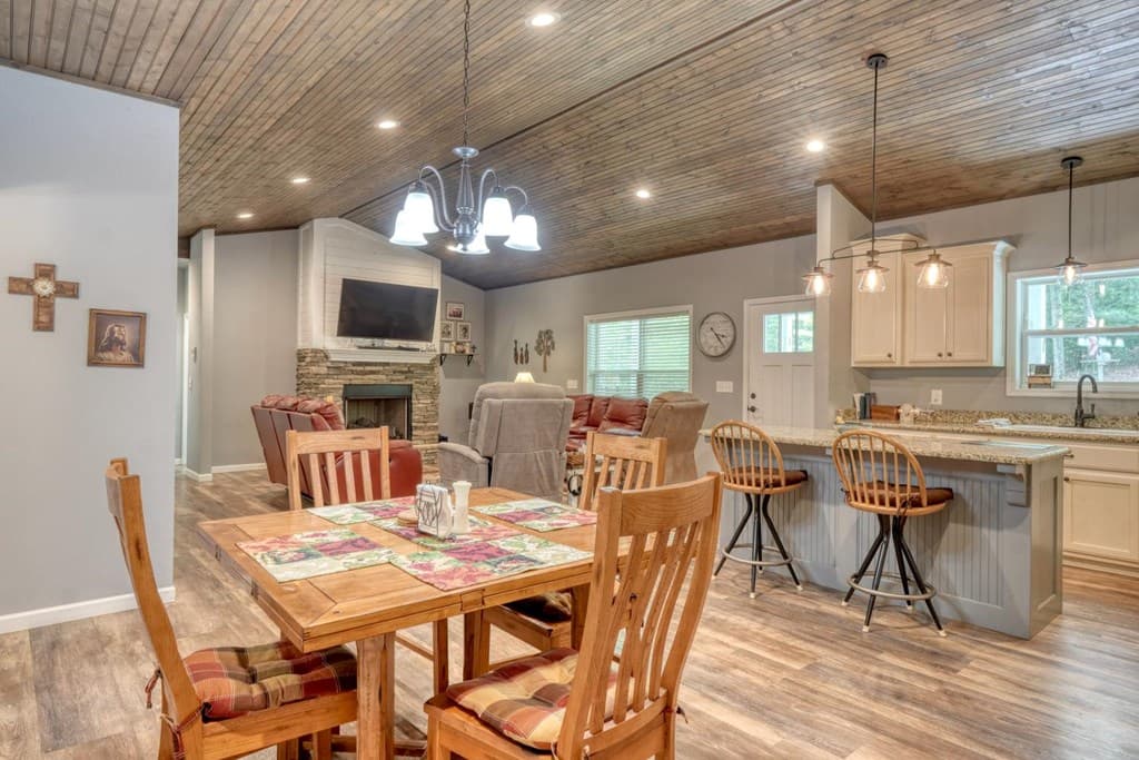 110 Hampton Road, Morganton GA 30560 - Photo