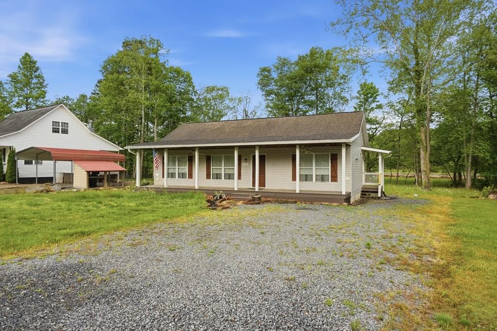 5457 Willow Springs Road, Young Harris GA 30582 - Primary photo