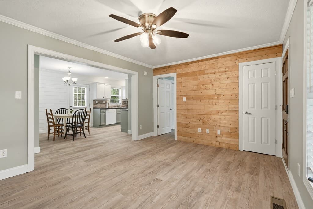 5457 Willow Springs Road, Young Harris GA 30582 - Photo