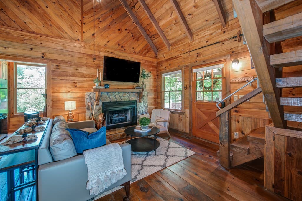 64 Bear Lake Drive, Blue Ridge GA 30513 - Photo