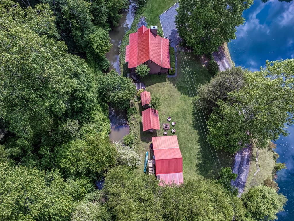64 Bear Lake Drive, Blue Ridge GA 30513 - Photo