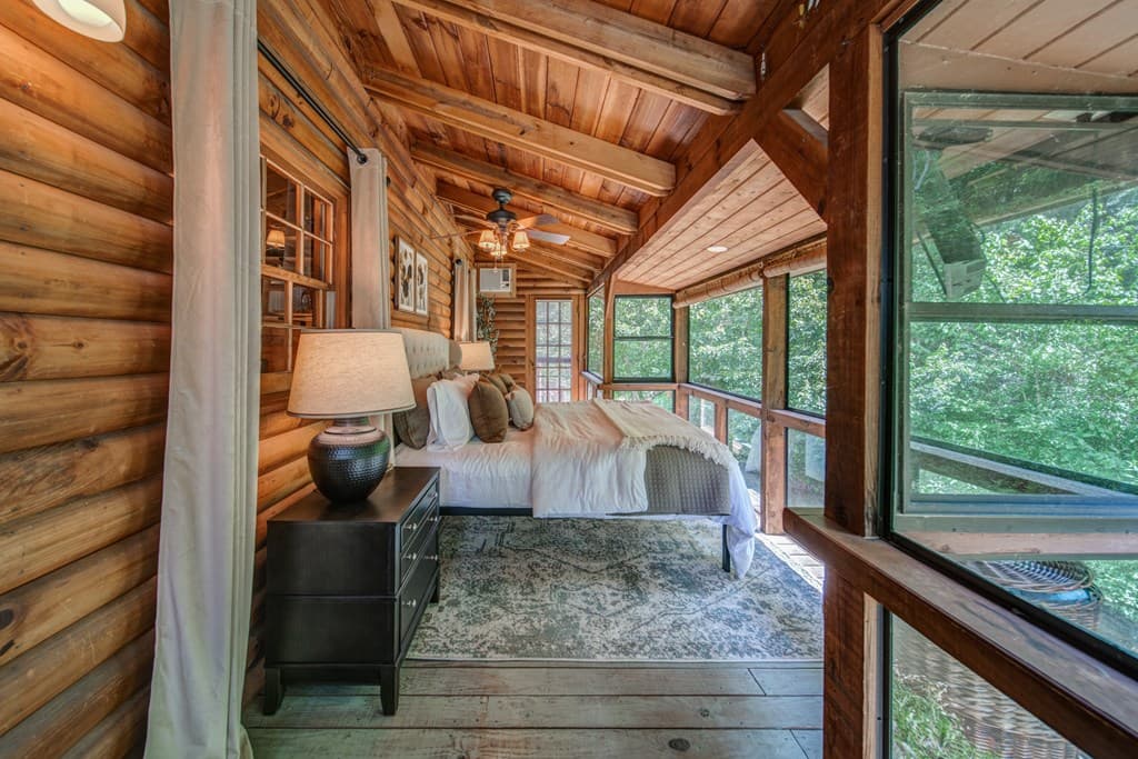 64 Bear Lake Drive, Blue Ridge GA 30513 - Photo