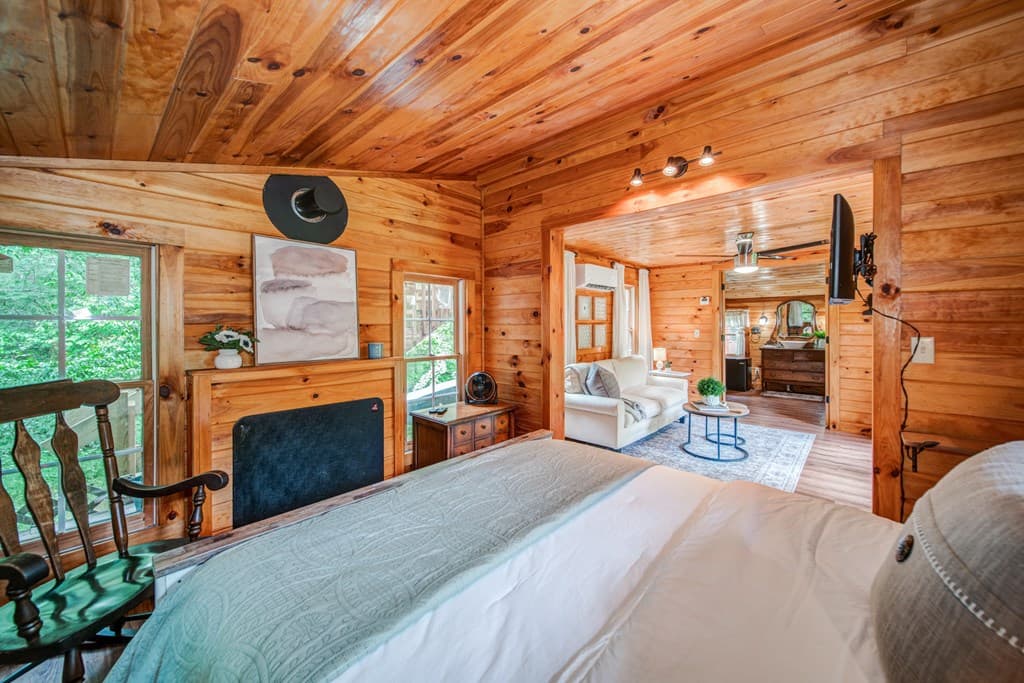 64 Bear Lake Drive, Blue Ridge GA 30513 - Photo