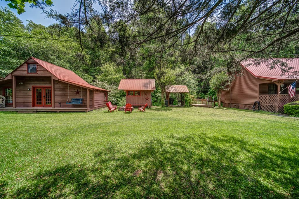 64 Bear Lake Drive, Blue Ridge GA 30513 - Photo