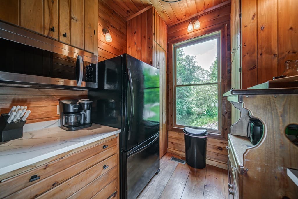 64 Bear Lake Drive, Blue Ridge GA 30513 - Photo