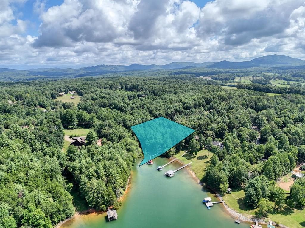 184 Whisper Cove, Blairsville GA 30512 - Primary photo