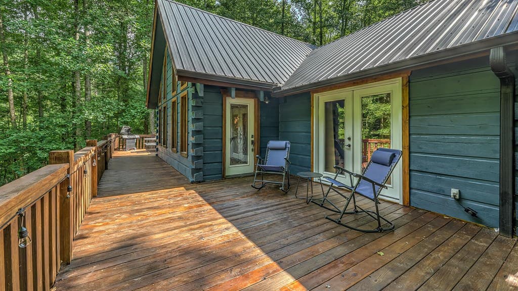 373 Scrougetown Road, Ellijay GA 30536 - Photo