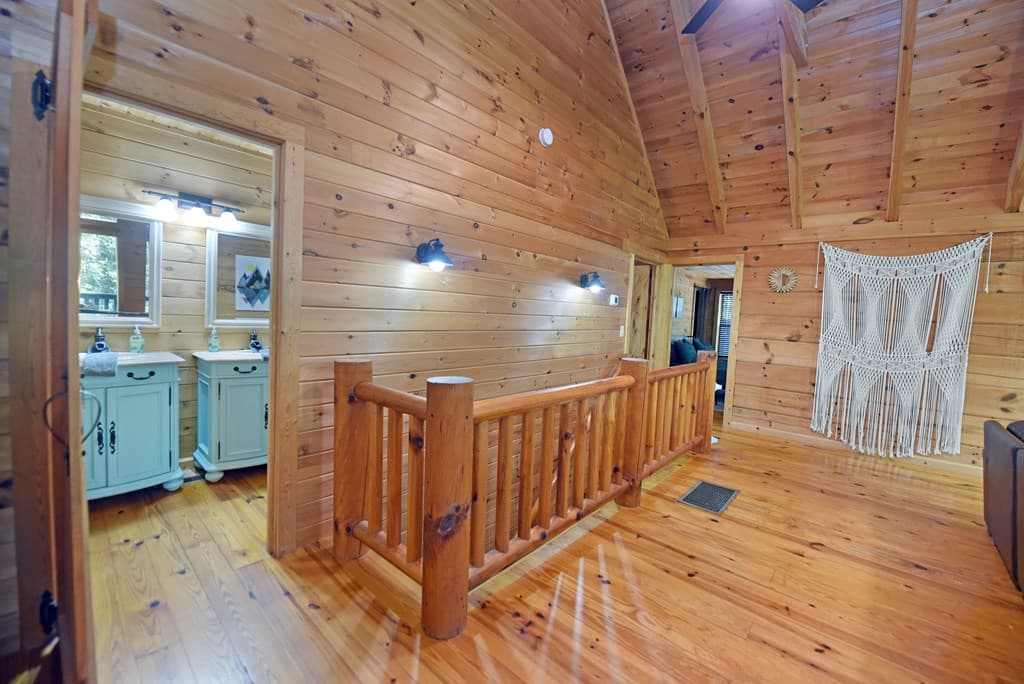 373 Scrougetown Road, Ellijay GA 30536 - Photo
