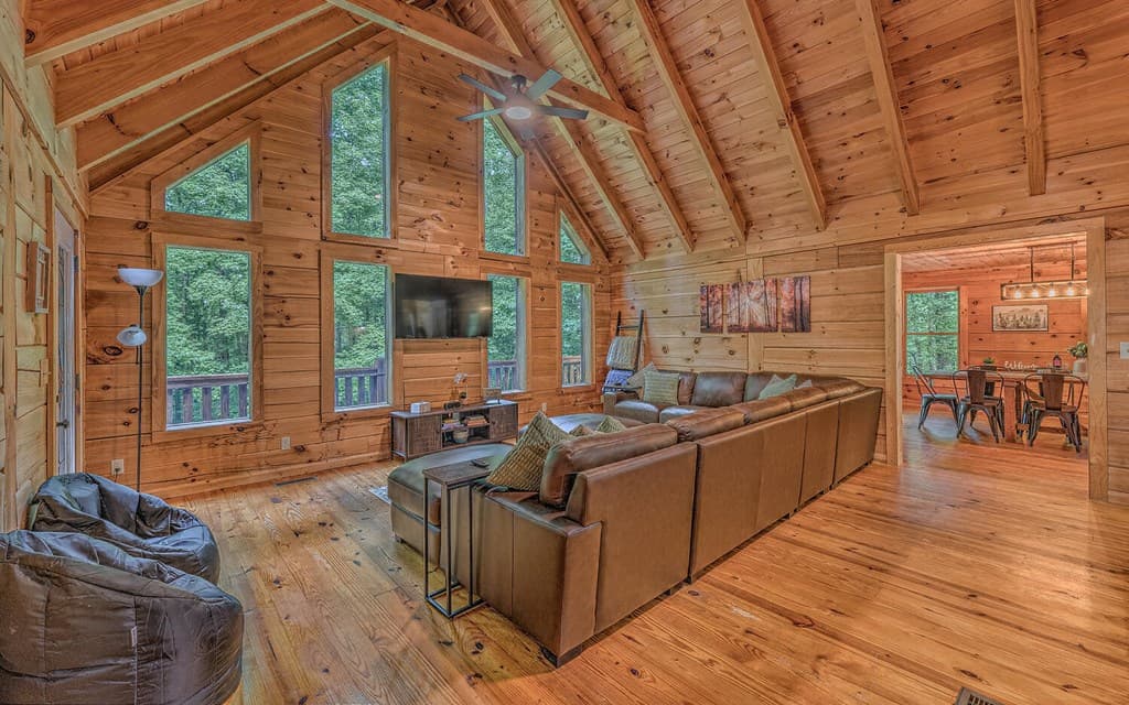 373 Scrougetown Road, Ellijay GA 30536 - Photo