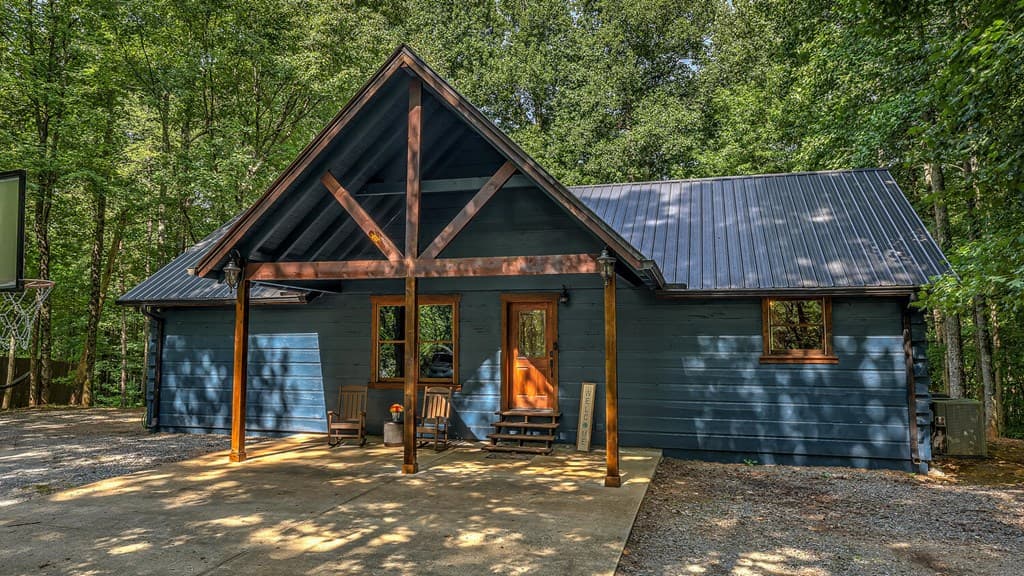 373 Scrougetown Road, Ellijay GA 30536 - Photo