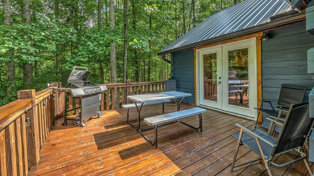 373 Scrougetown Road, Ellijay GA 30536 - Photo