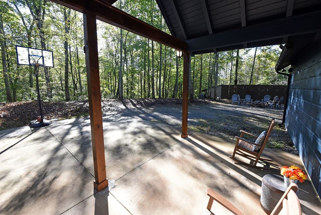 373 Scrougetown Road, Ellijay GA 30536 - Photo