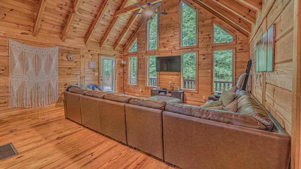 373 Scrougetown Road, Ellijay GA 30536 - Photo