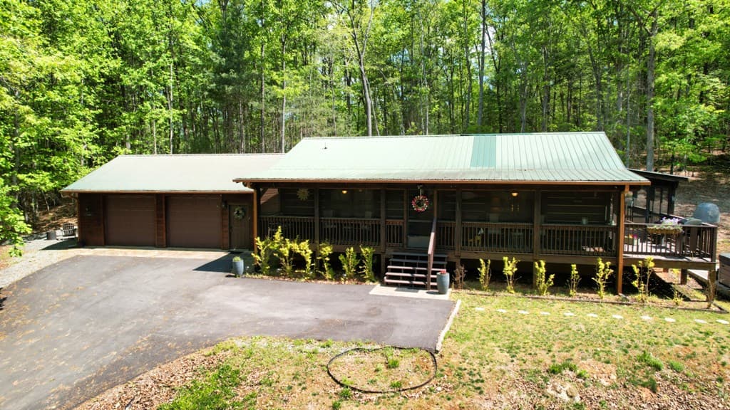 210 Shade Tree Lane, Mineral Bluff GA 30559 - Photo