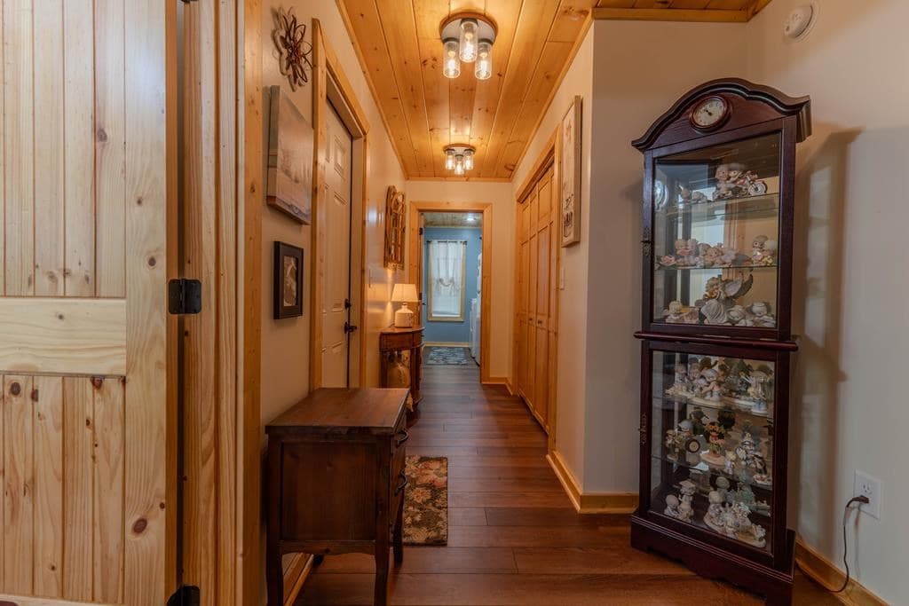 190 Galloway Drive, Hayesville NC 28904 - Photo