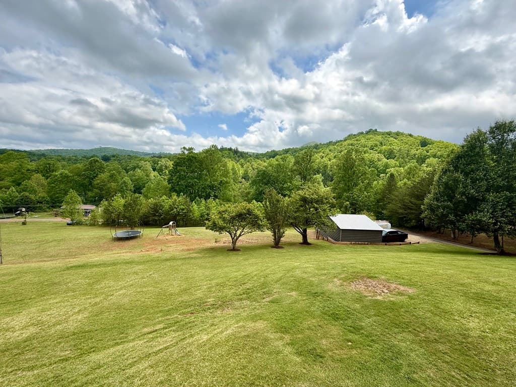 876 Gibson Hill, Hiawassee GA 30546 - Photo