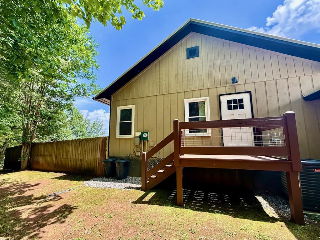 876 Gibson Hill, Hiawassee GA 30546 - Photo