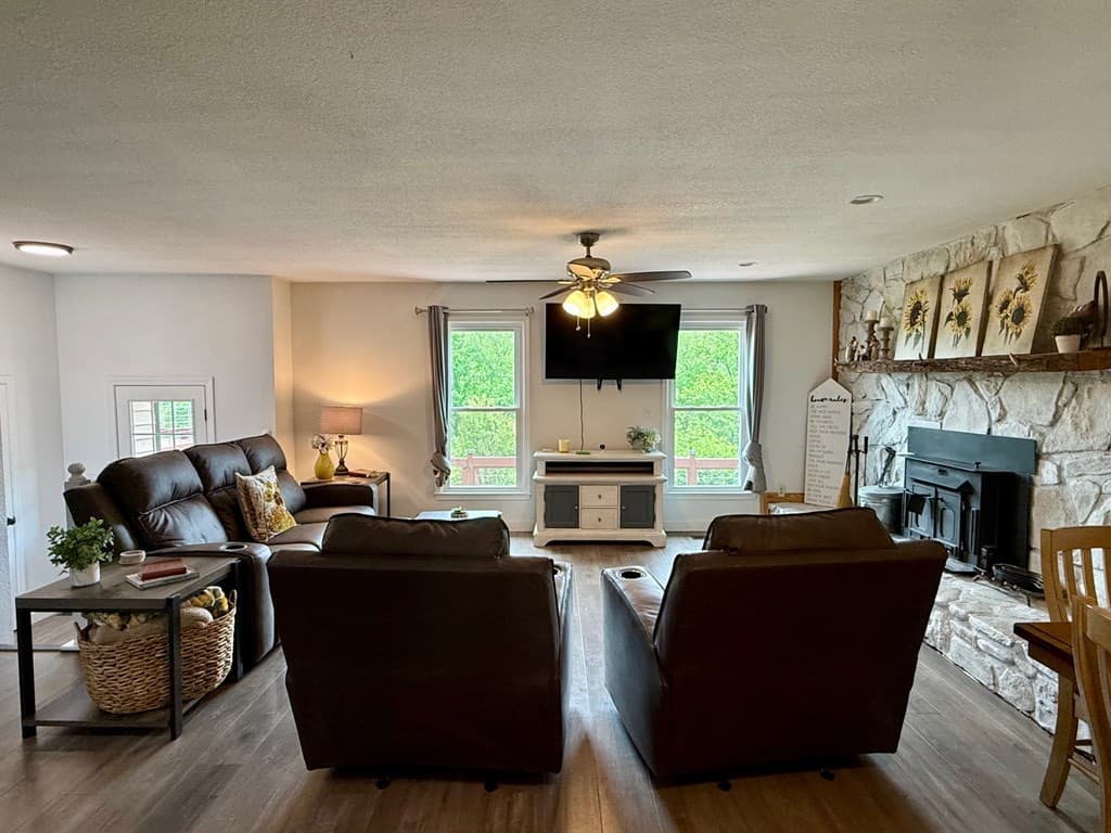 876 Gibson Hill, Hiawassee GA 30546 - Photo