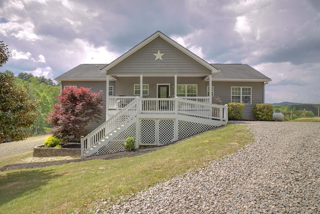 394 Crawford Road, Blairsville GA 30512 - Primary photo