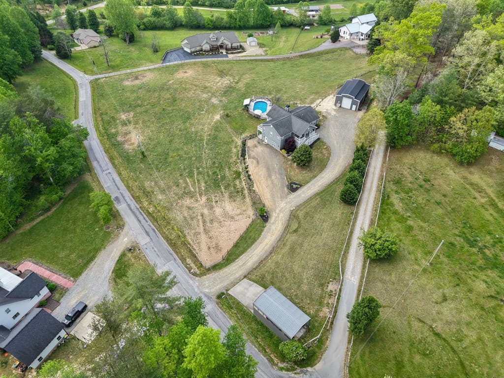 394 Crawford Road, Blairsville GA 30512 - Photo