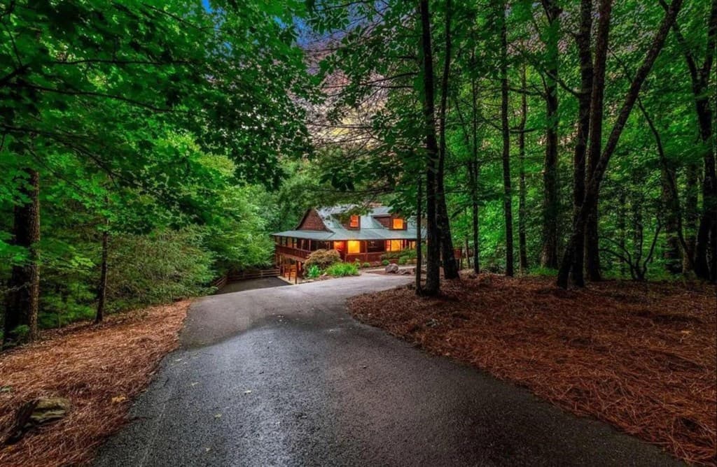 390 Twin Creeks Road, Blue Ridge GA 30513 - Photo