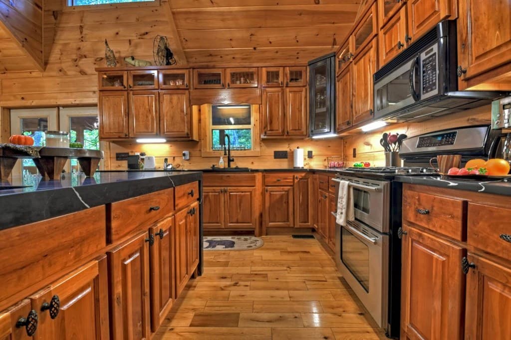 390 Twin Creeks Road, Blue Ridge GA 30513 - Photo