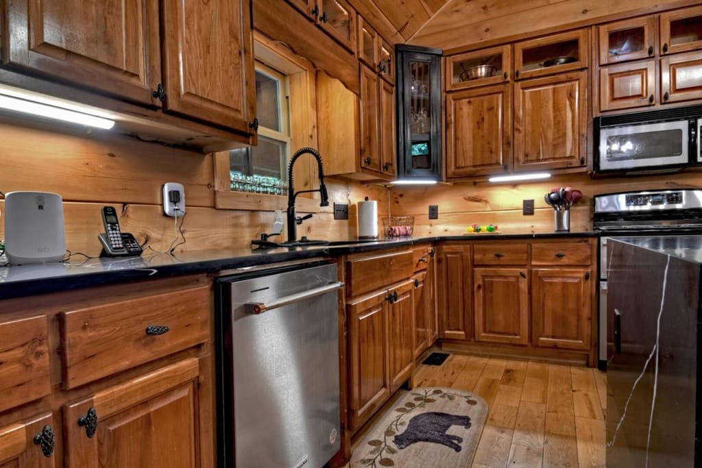 390 Twin Creeks Road, Blue Ridge GA 30513 - Photo