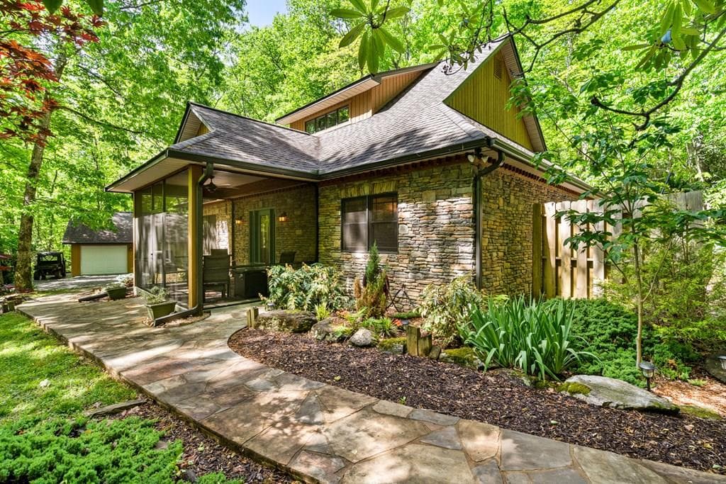 255 Stoney Brook Trail, Hayesville NC 28904 - Primary photo