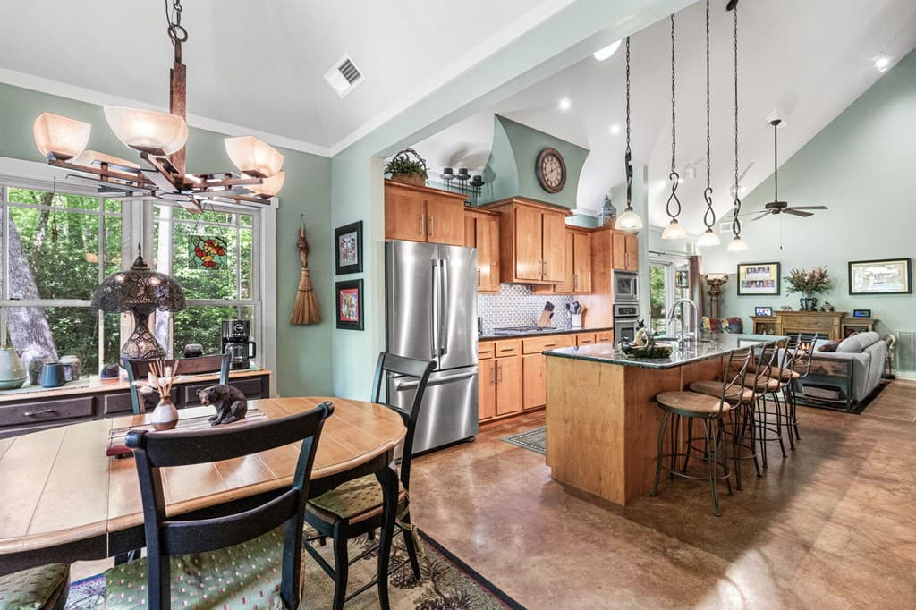 255 Stoney Brook Trail, Hayesville NC 28904 - Photo