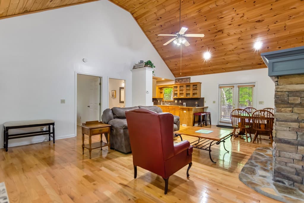 1514 Villa Drive, Ellijay GA 30504 - Photo