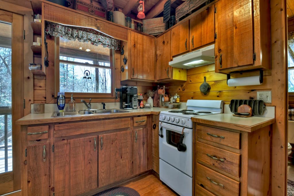 331 Chestnut Gap Road, Blue Ridge GA 30513 - Photo