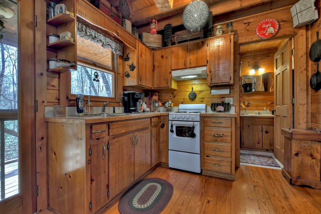 331 Chestnut Gap Road, Blue Ridge GA 30513 - Photo