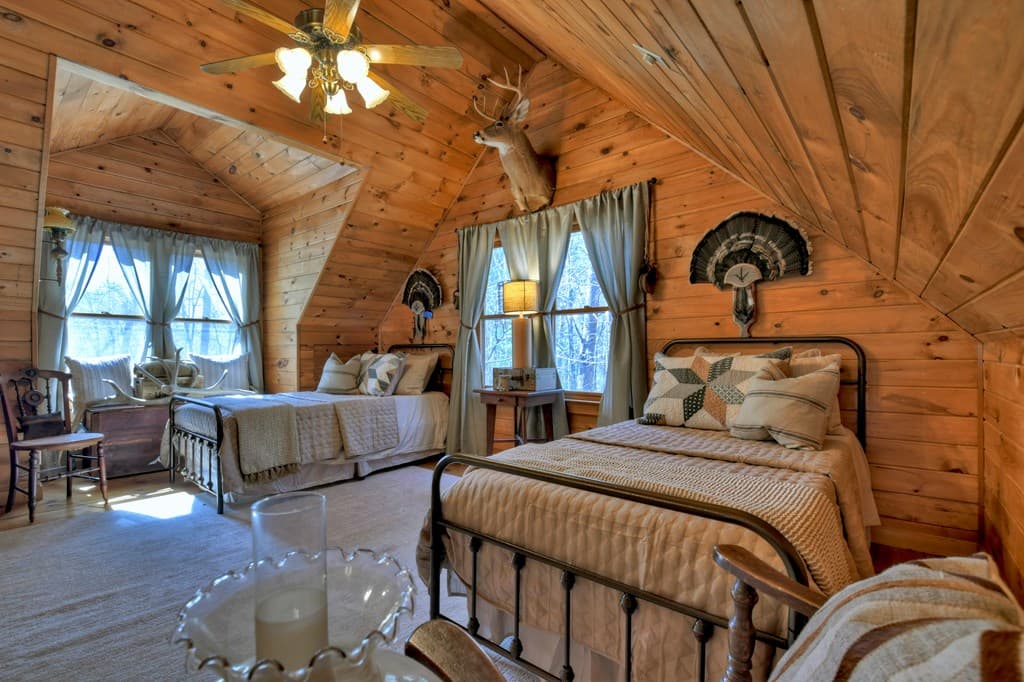 331 Chestnut Gap Road, Blue Ridge GA 30513 - Photo