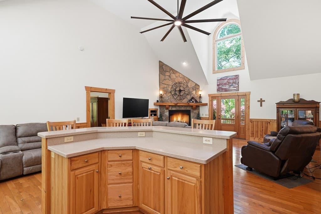 789 Gateway Drive, Ellijay GA 30540 - Photo