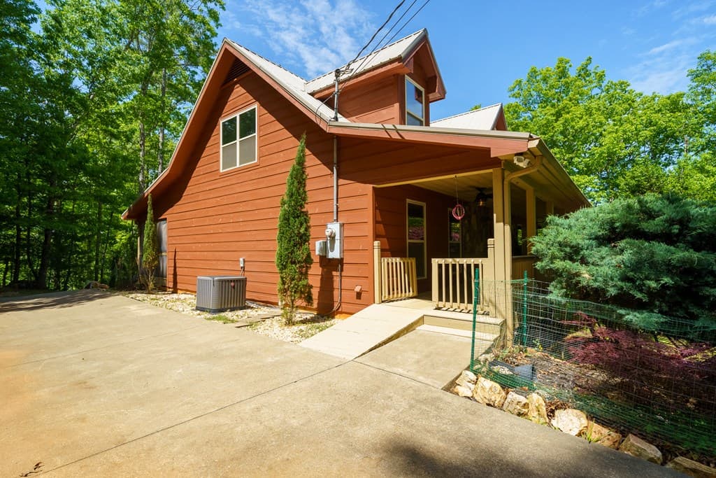 789 Gateway Drive, Ellijay GA 30540 - Photo